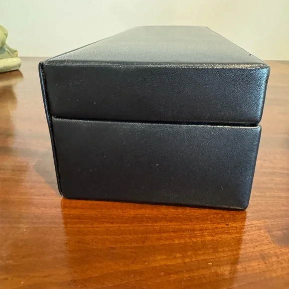 Wolf Heritage Safe Deposit Jewelry Box with lock & key. Never used. - Picture 9 of 9